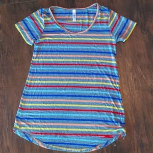 Lularoe classic tee